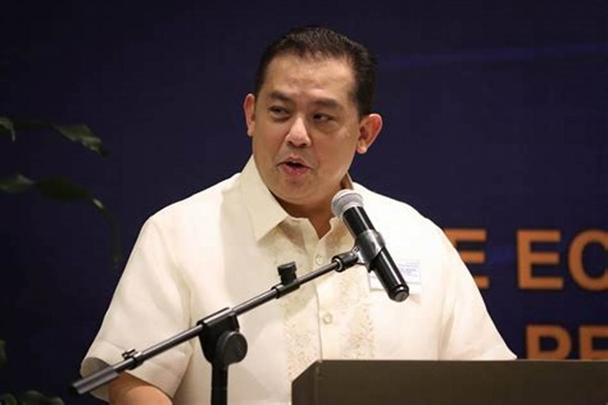 Romualdez Promises Swift Action on Proposed Wage Hike