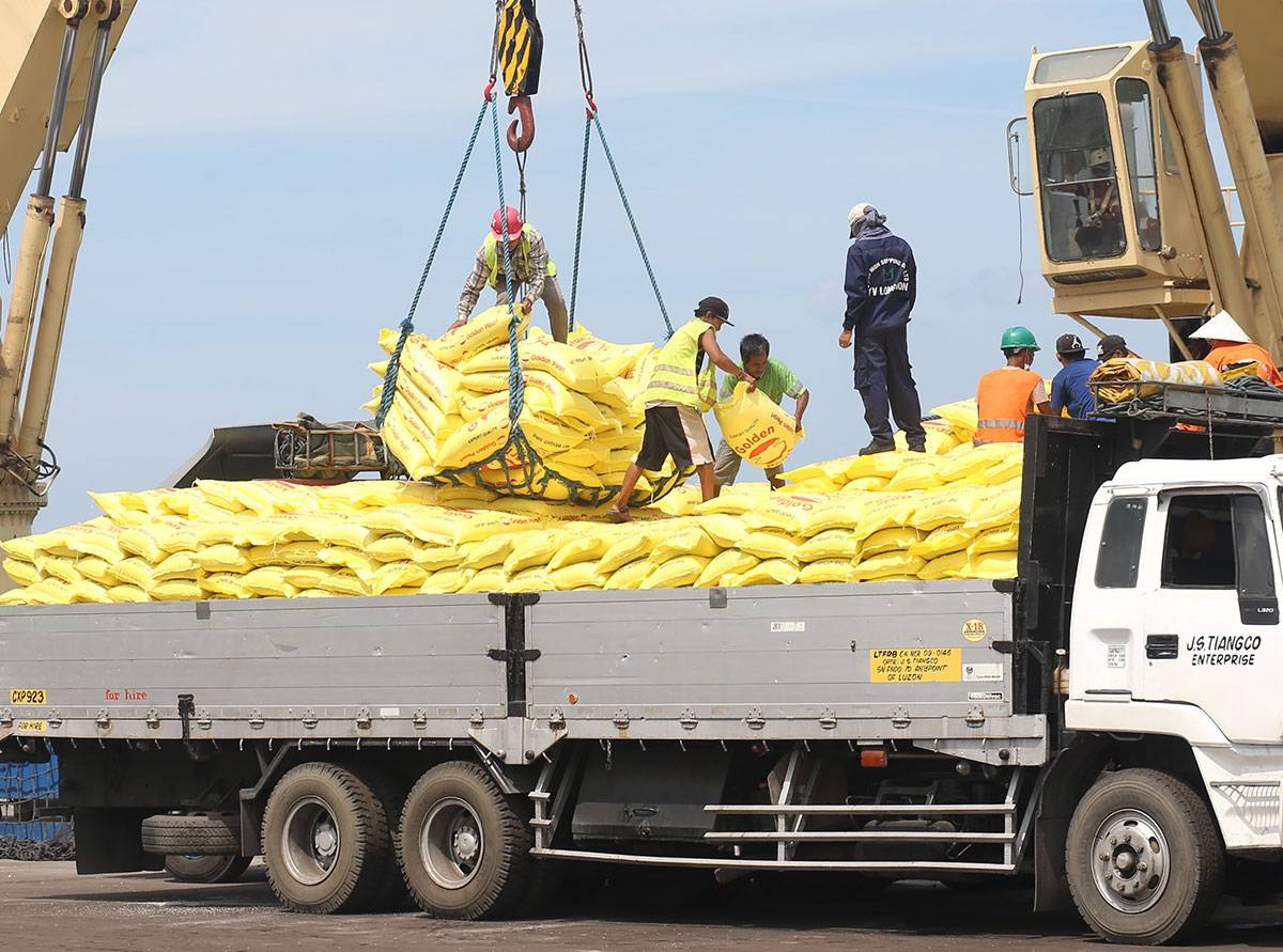 Marcos Extends 60-Day Rice Import Ban Amid Price Woes